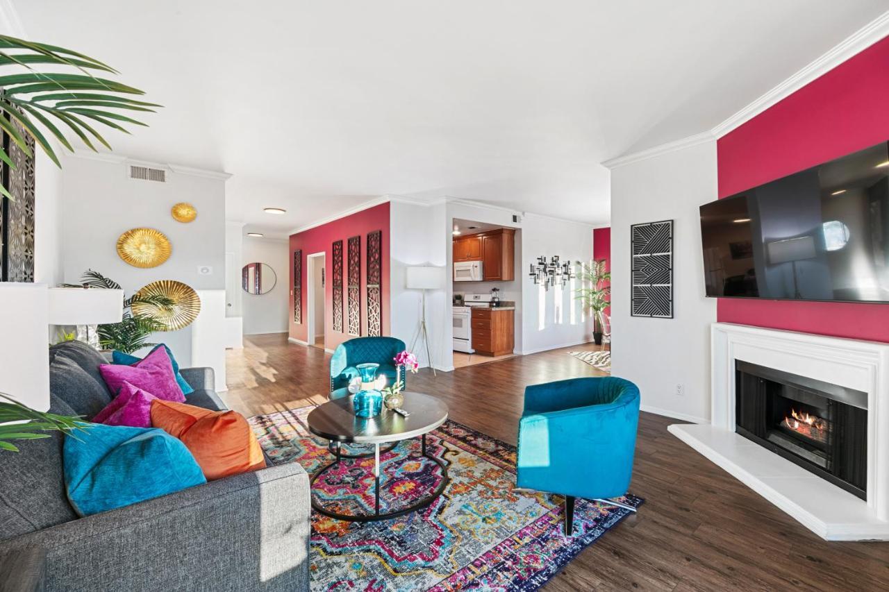 Beverly Hills Chic 2 Bed 2Bath With Patio And Parking 309 Los Angeles Exterior photo