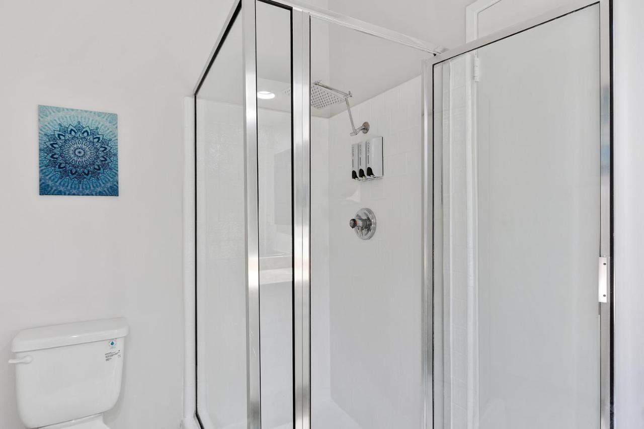 Beverly Hills Chic 2 Bed 2Bath With Patio And Parking 309 Los Angeles Exterior photo
